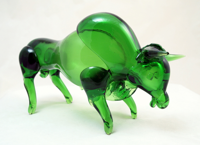 big-angry-charging-bull-art-glass-figurinea